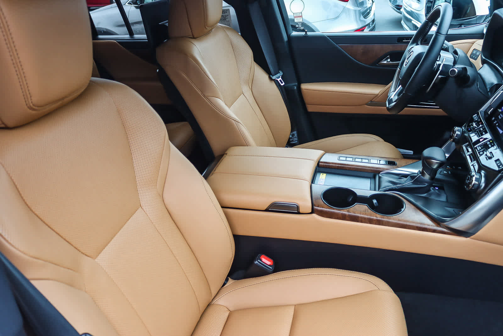 New 2026 Lexus LX 600 4WD w/ Luxury Package image 18