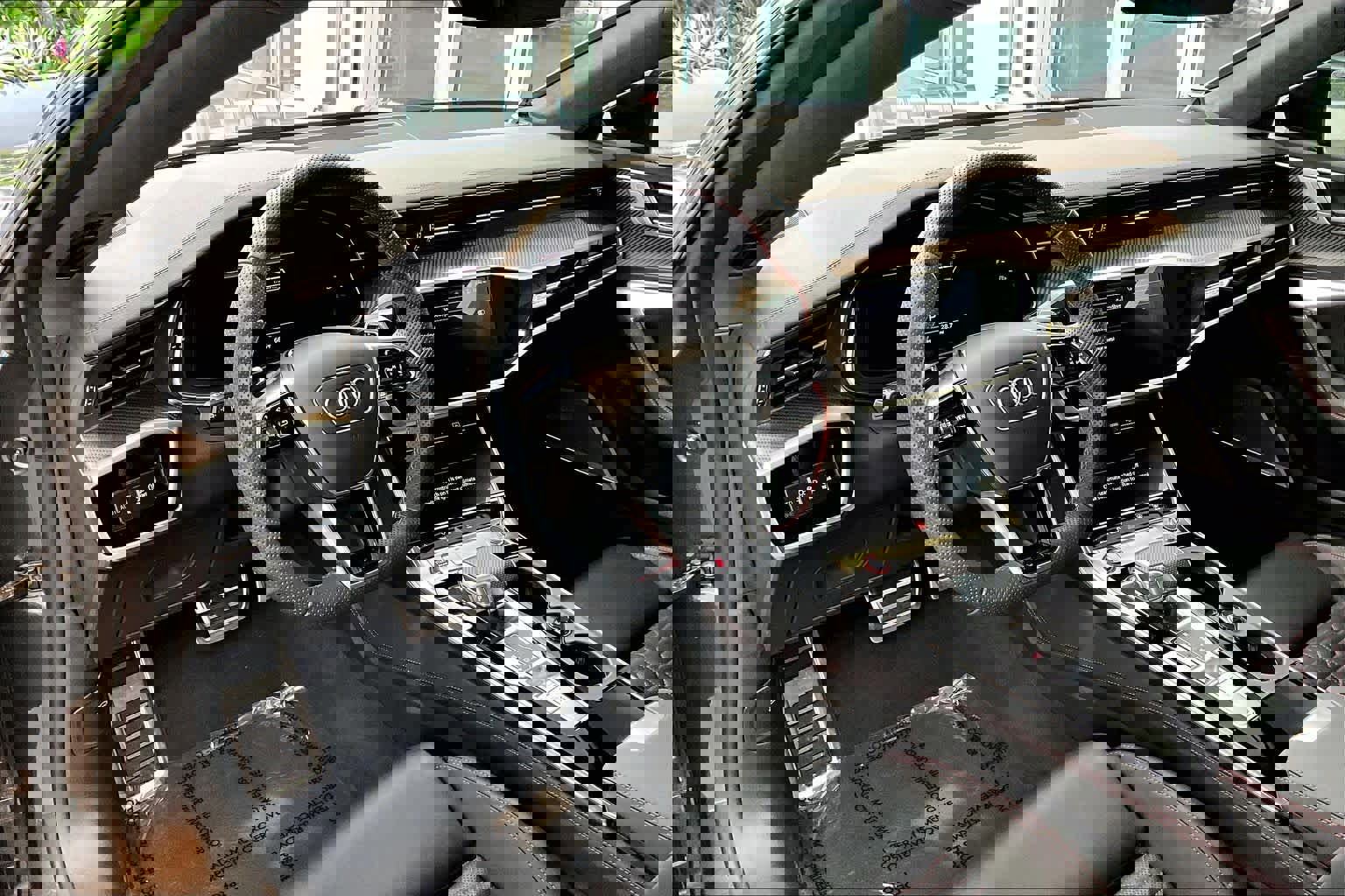 Certified 2025 Audi RS 7 Performance w/ Black Optic Package image 17