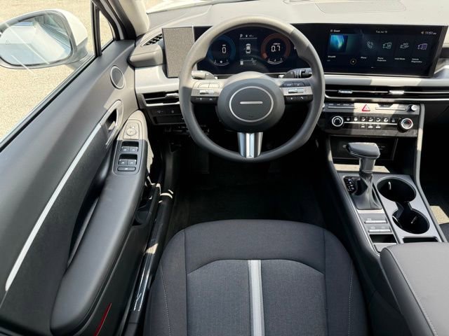 New 2025 Hyundai Sonata SE FWD image 21