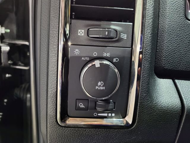 Used 2014 RAM 1500 Sport w/ Convenience Group image 41