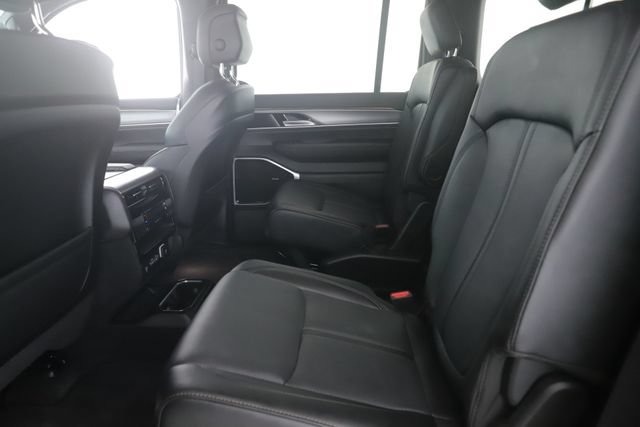 Used 2026 Jeep Grand Wagoneer Limited w/ Premium Group II AWD/4WD image 30