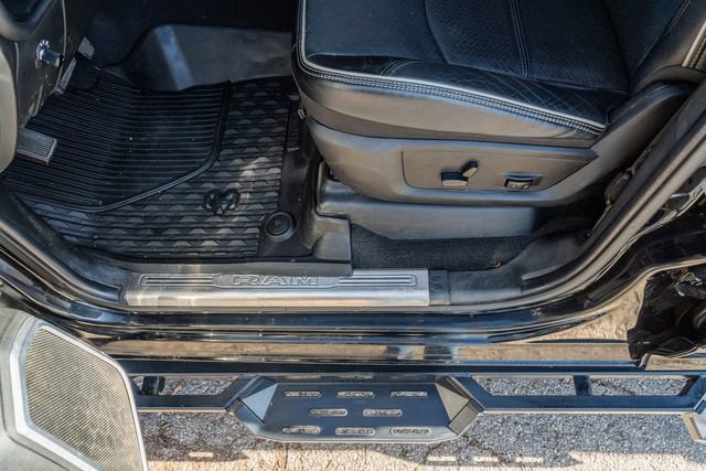 Used 2020 RAM 2500 Laramie w/ Night Edition image 18