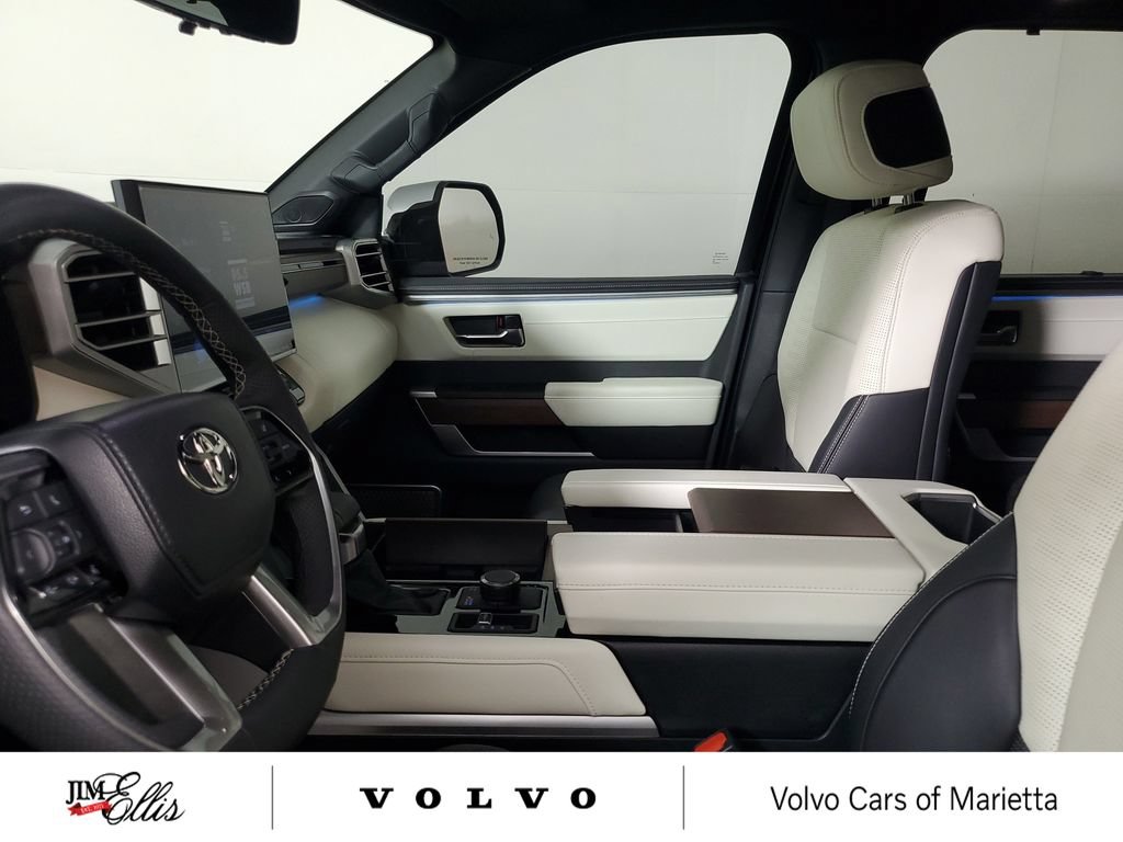 Used 2023 Toyota Sequoia Capstone AWD/4WD image 23