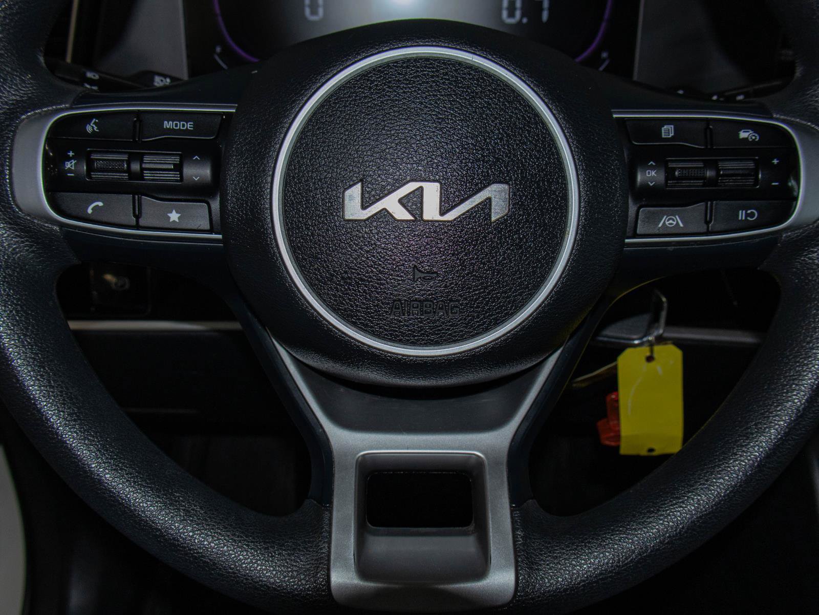 Used 2023 Kia Sportage LX image 11