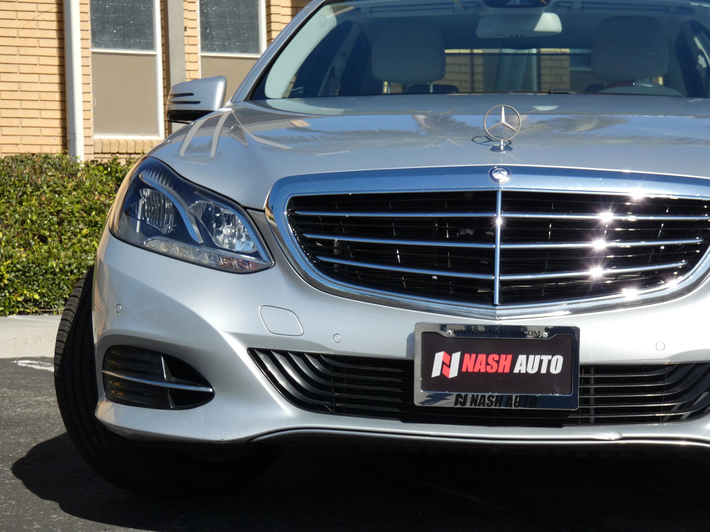 Used 2016 Mercedes-Benz E 350 Sedan w/ Premium Package image 16