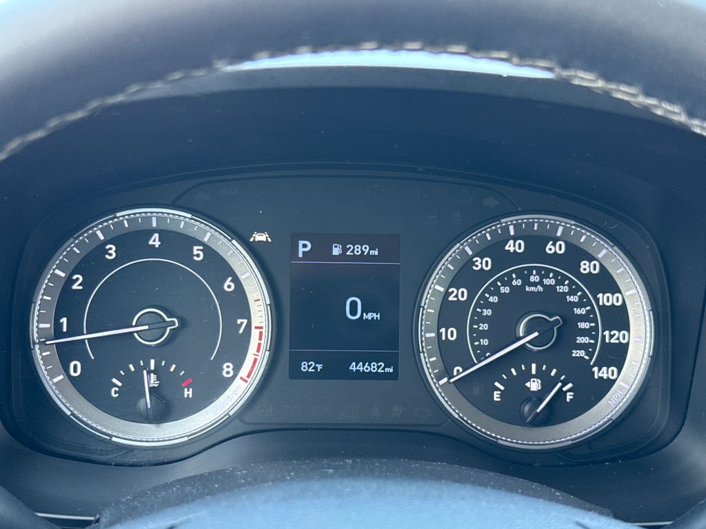 Used 2020 Hyundai Venue SEL w/ Convenience + Premium Package FWD image 18