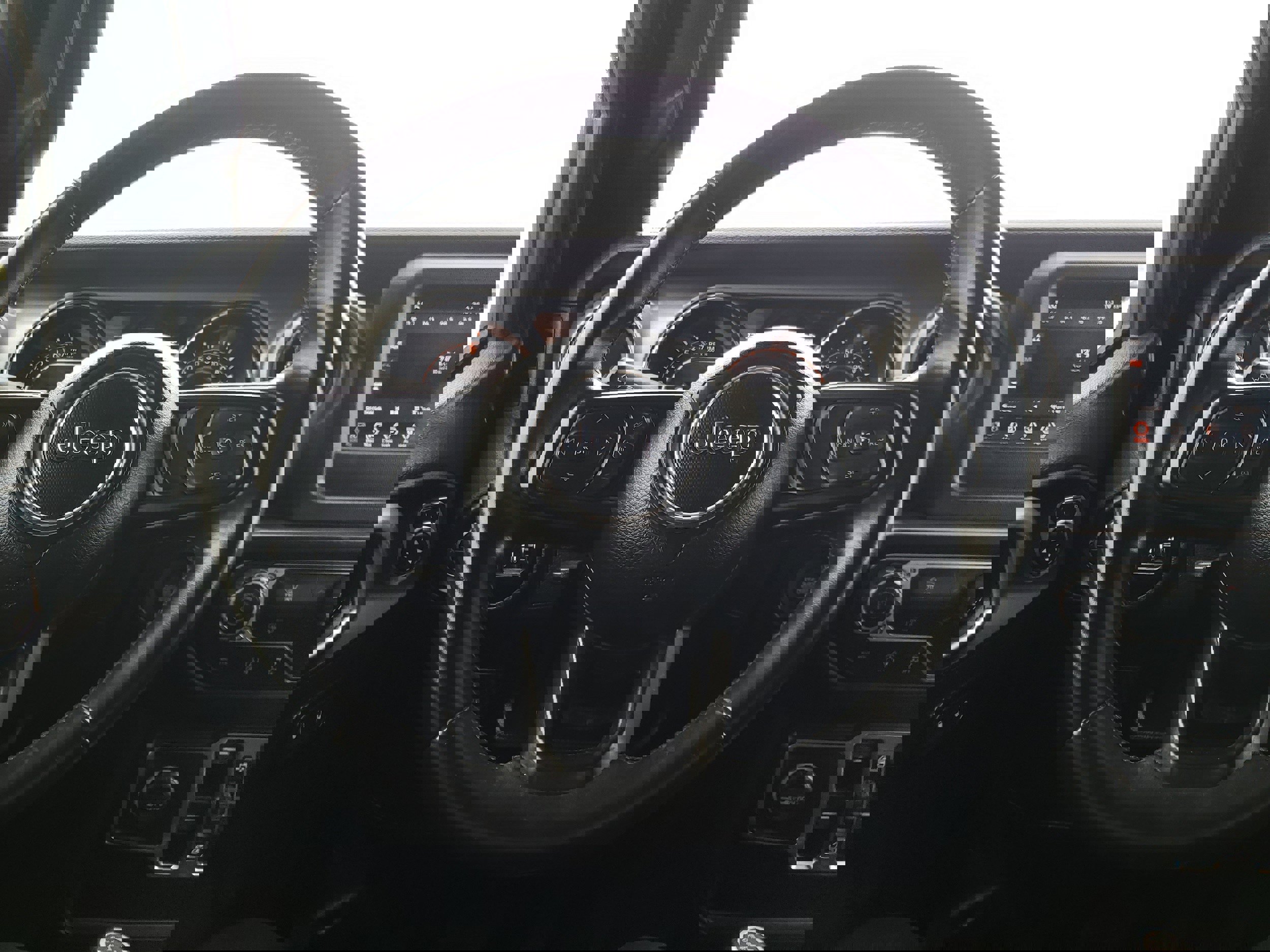 Used 2021 Jeep Gladiator Sport image 38