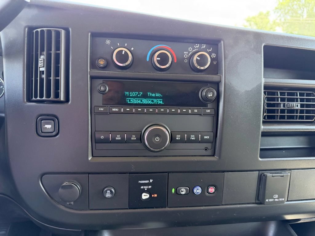 Used 2022 Chevrolet Express 3500 LS RWD image 22