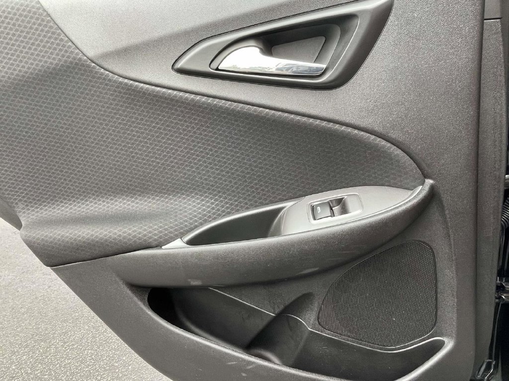 Used 2025 Chevrolet Malibu LT FWD image 23