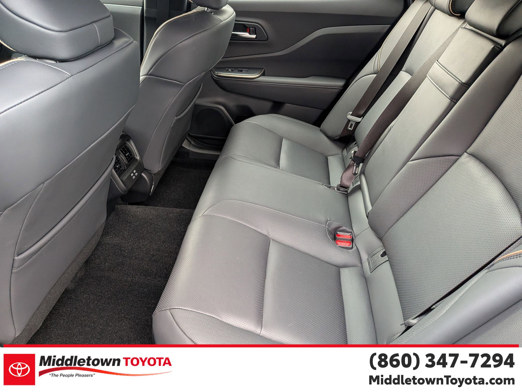 Used 2023 Toyota Crown Platinum image 35