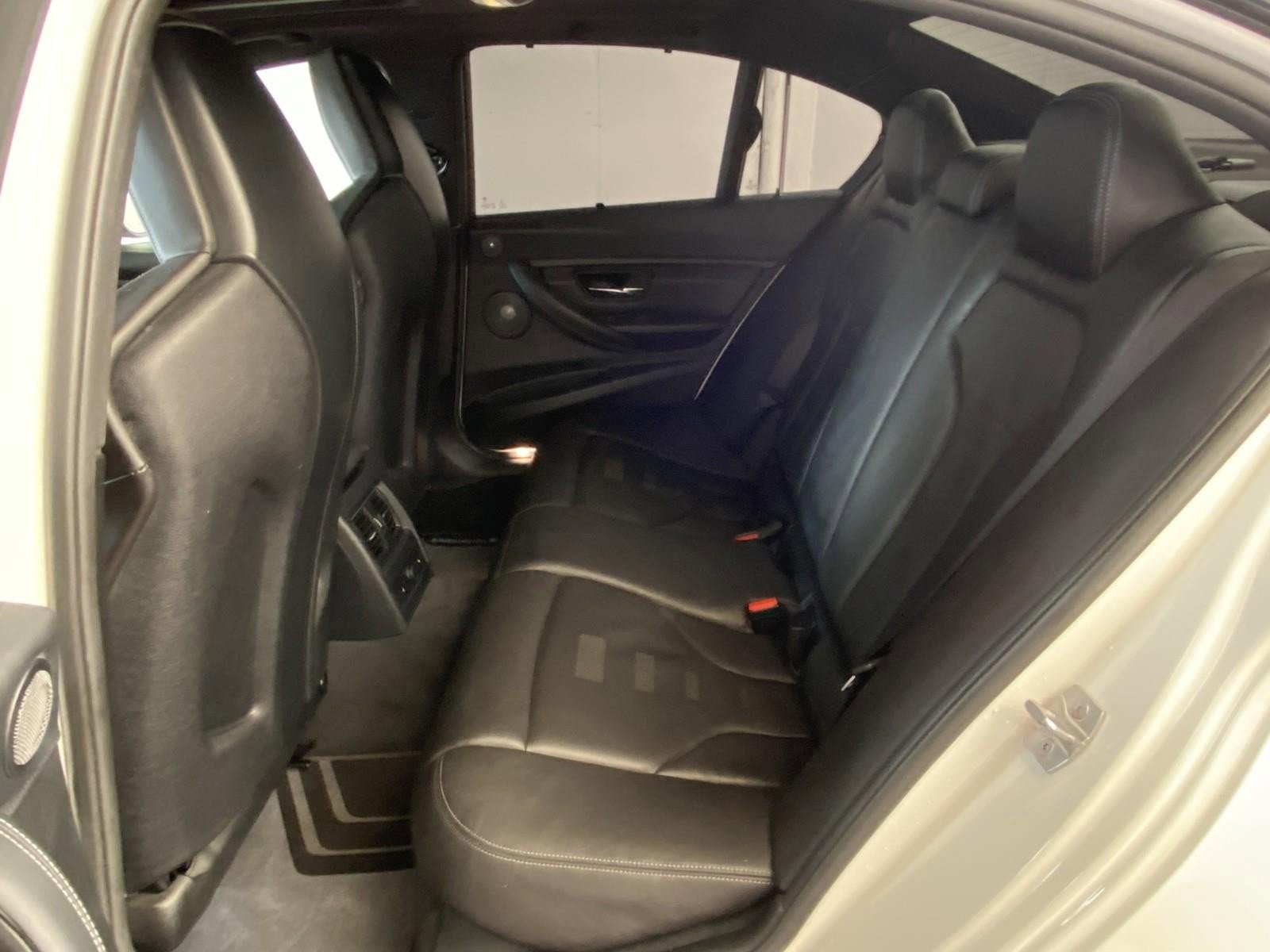 Used 2017 BMW M3 RWD image 20