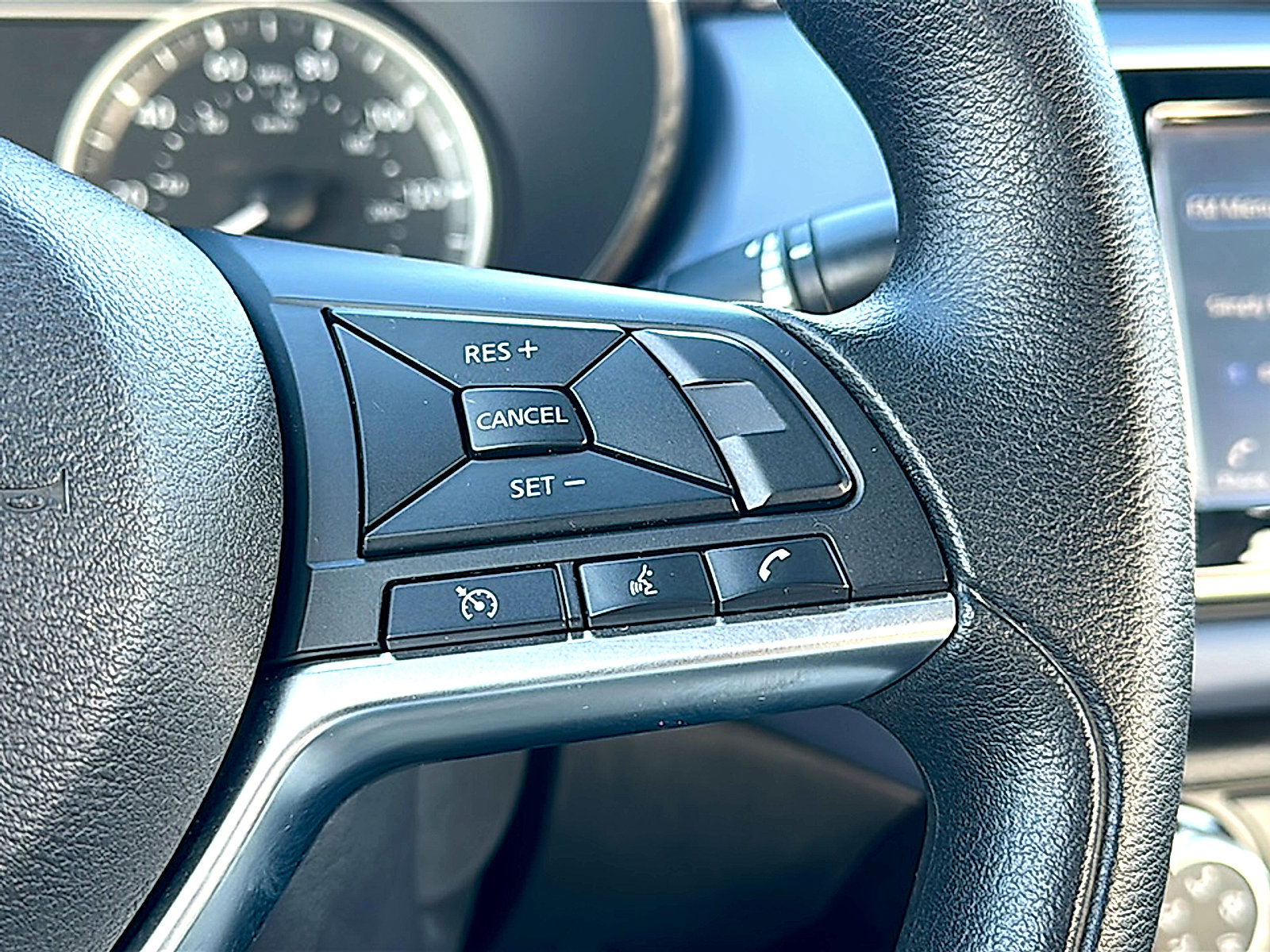 Used 2023 Nissan Versa SV image 27