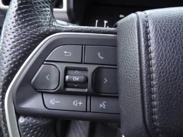 Used 2024 Toyota Tacoma SR5 AWD/4WD image 19