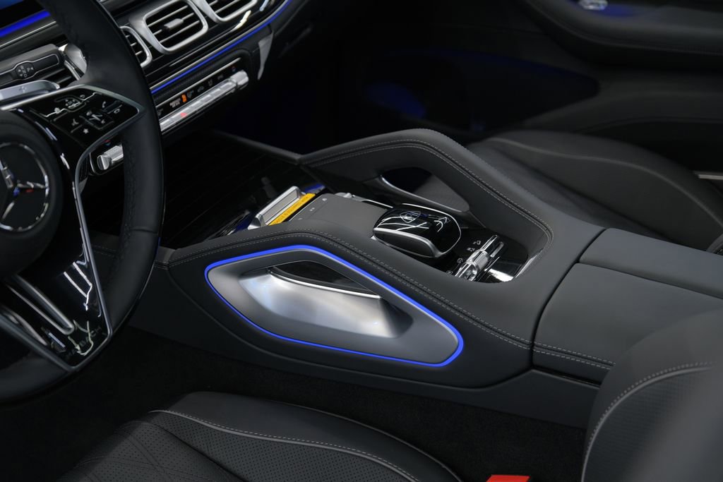 Used 2026 Mercedes-Benz Maybach GLS 600 4MATIC image 26