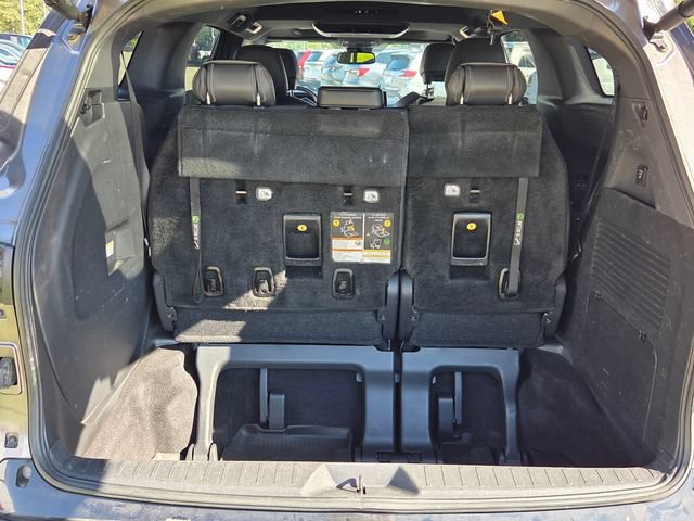 Used 2022 Toyota Sienna XSE w/ XSE Plus Package AWD/4WD image 13