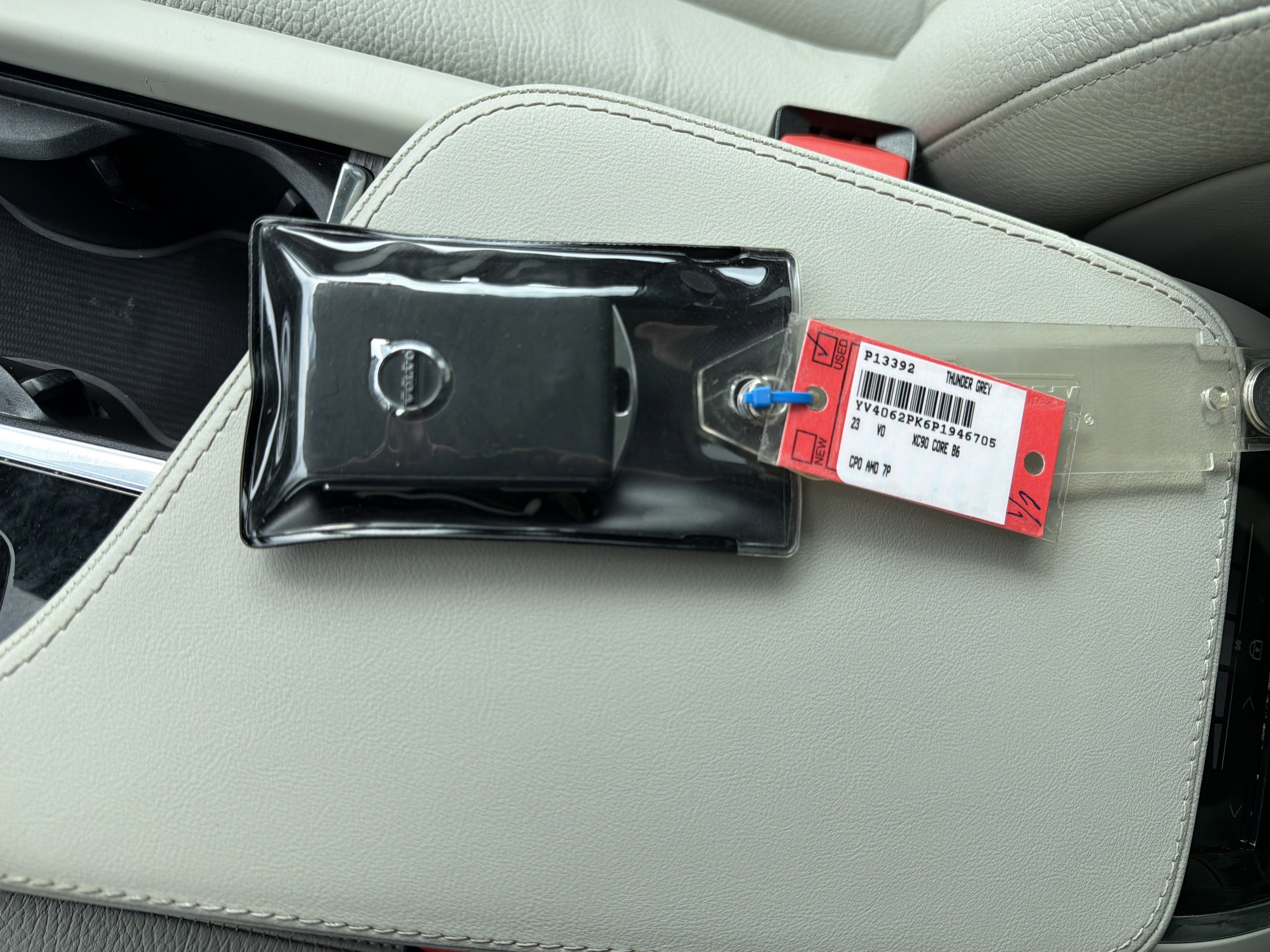 Certified 2023 Volvo XC90 B6 Core image 38