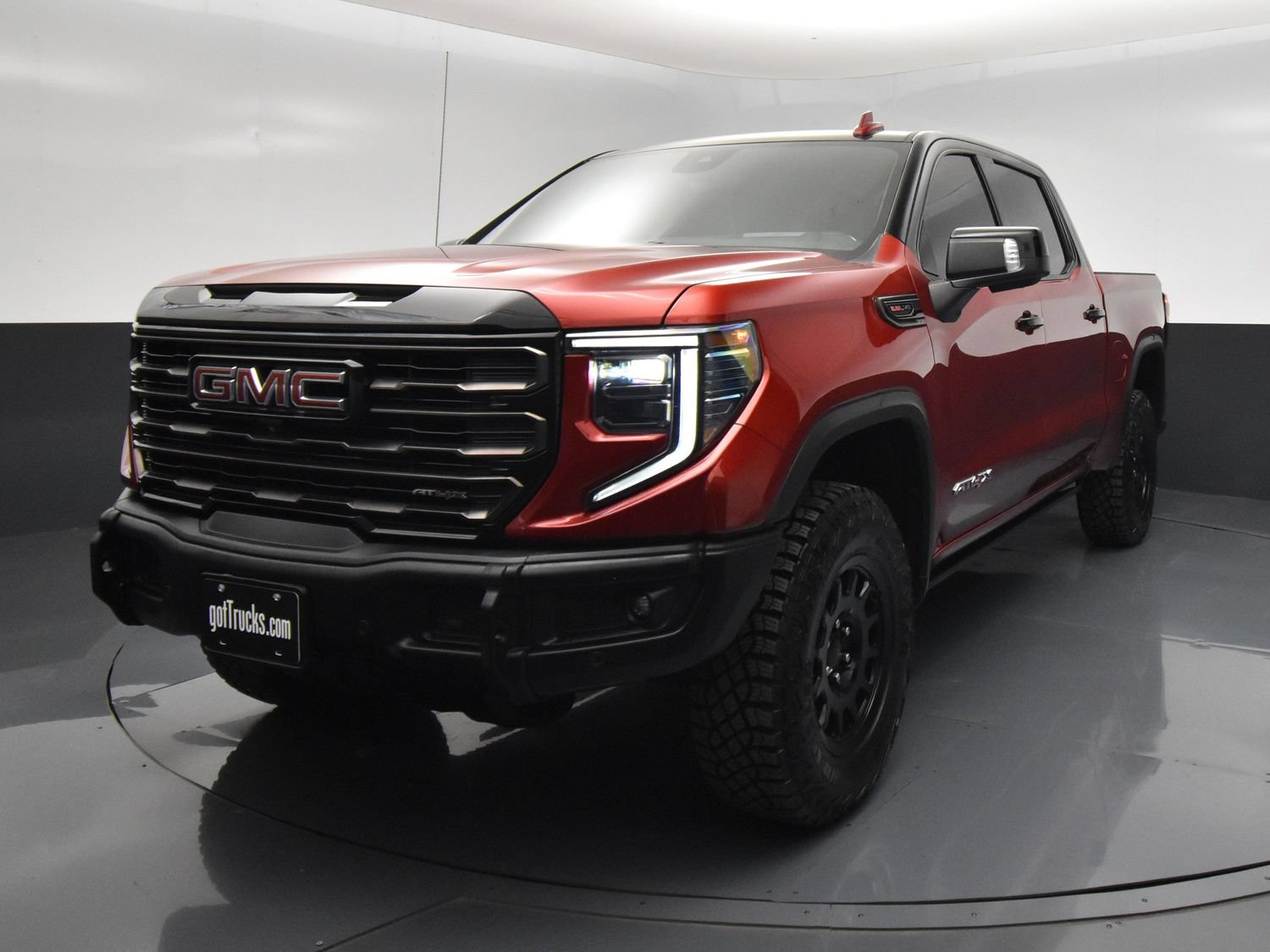 Used 2023 GMC Sierra 1500 AT4X AWD/4WD image 2