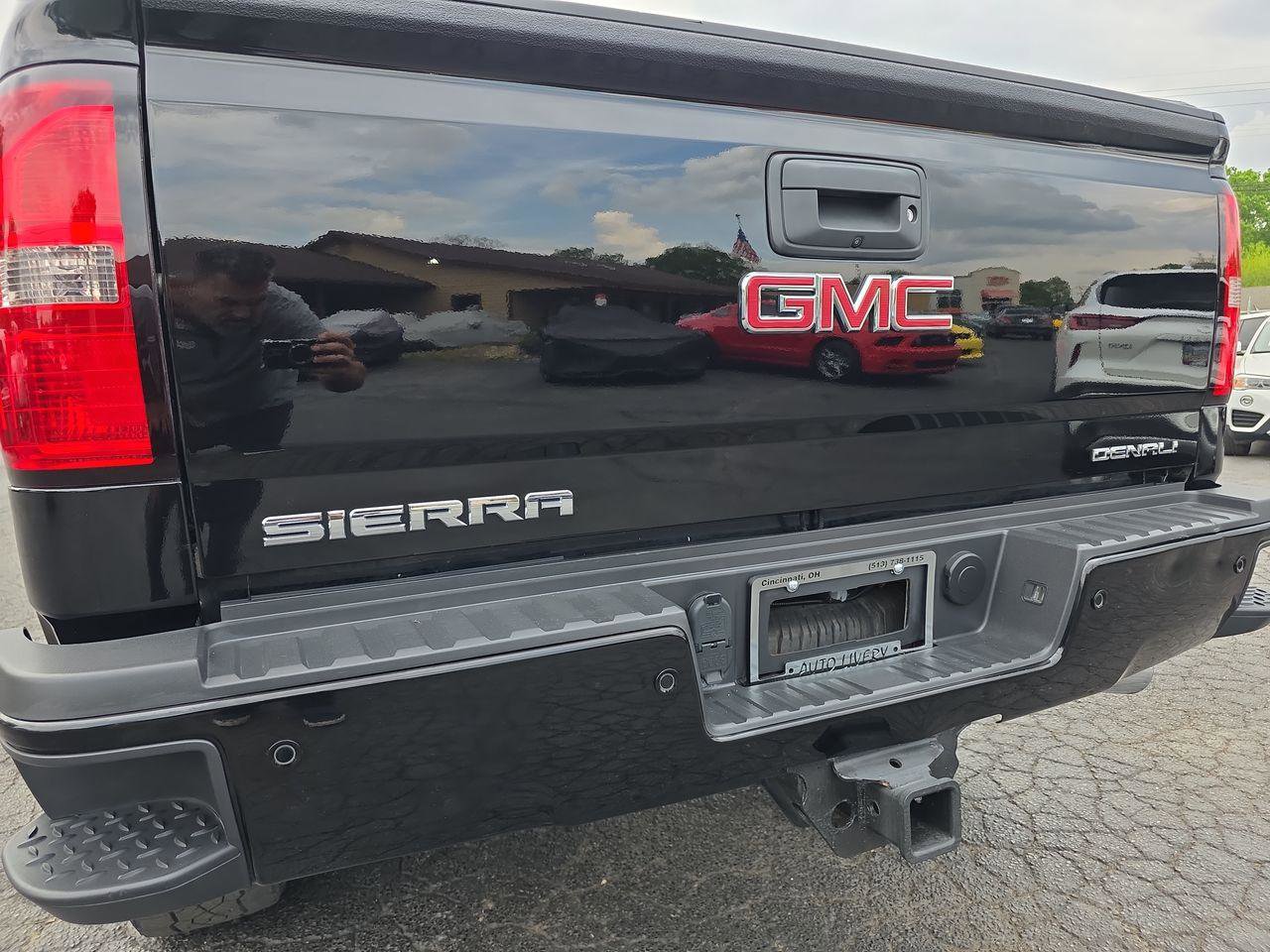 Used 2016 GMC Sierra 2500 Denali w/ Duramax Plus Package AWD/4WD image 41