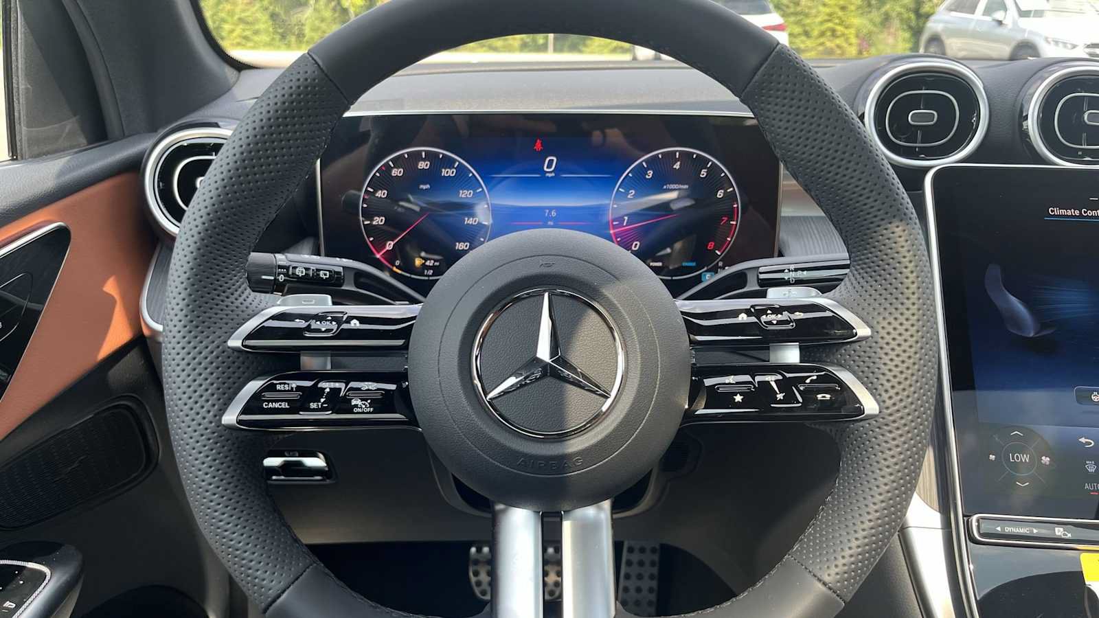 Used 2027 Mercedes-Benz GLC 300 4MATIC image 37
