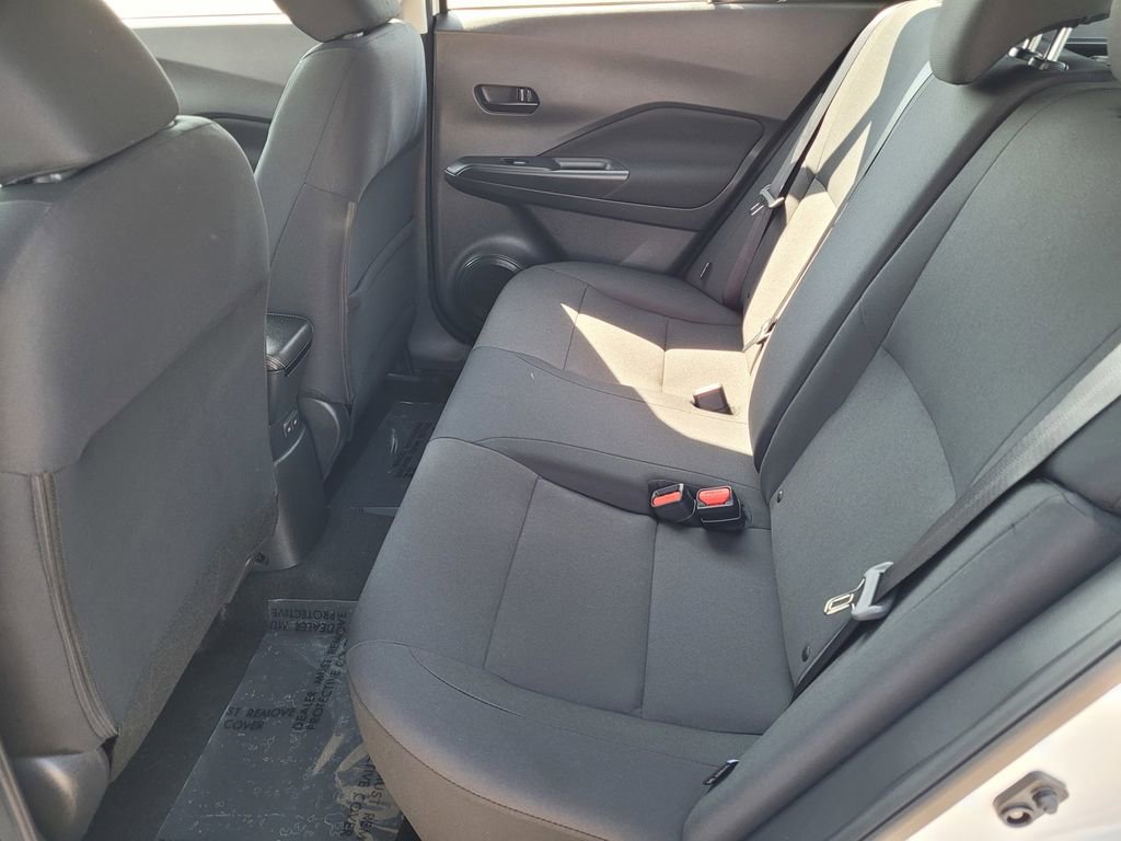 New 2025 Nissan Kicks Play S image 6