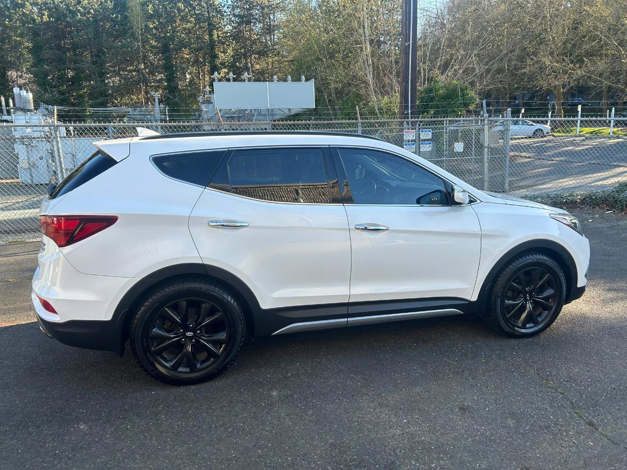 Used 2018 Hyundai Santa Fe Sport AWD/4WD image 4