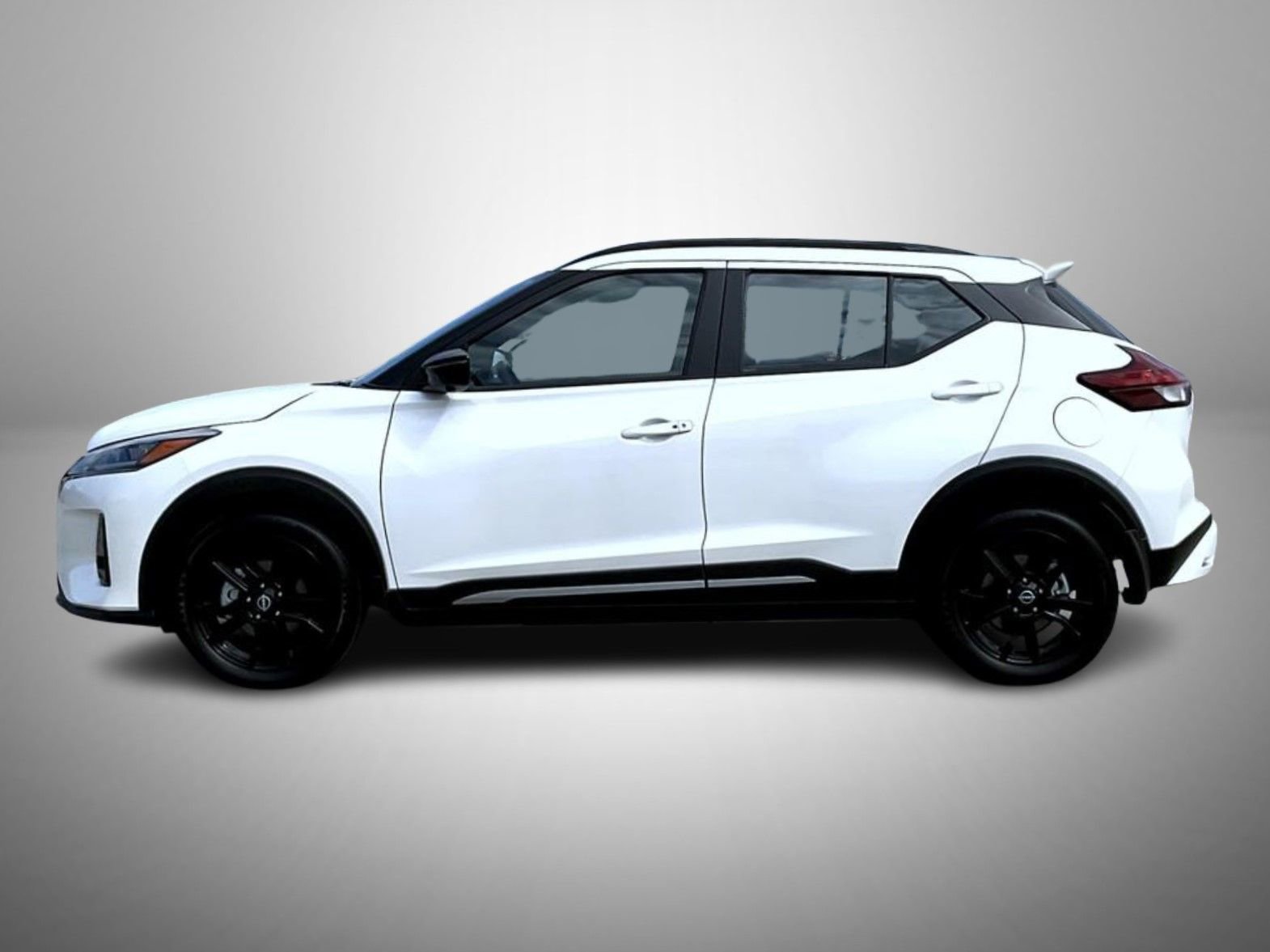 Certified 2024 Nissan Kicks SR w/ SR Premium Package image 8