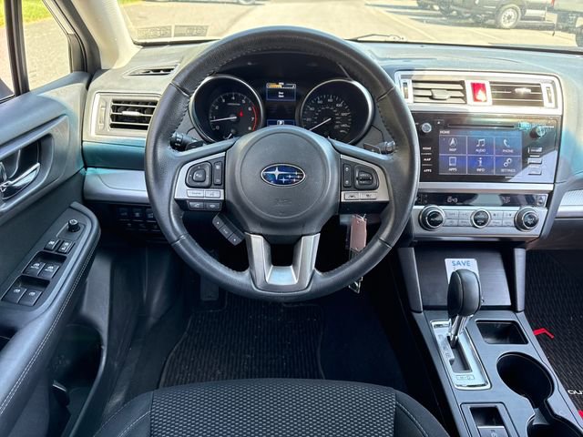 Used 2017 Subaru Outback 2.5i Premium AWD/4WD image 19