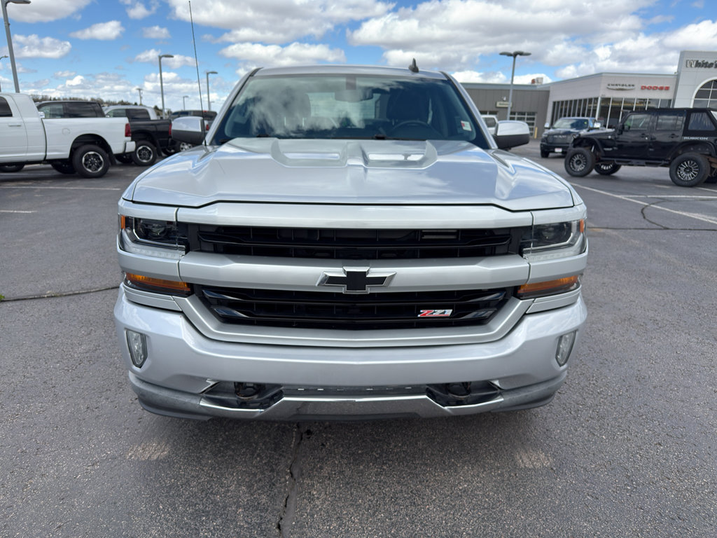 Used 2018 Chevrolet Silverado 1500 LT w/ True North Edition AWD/4WD image 2