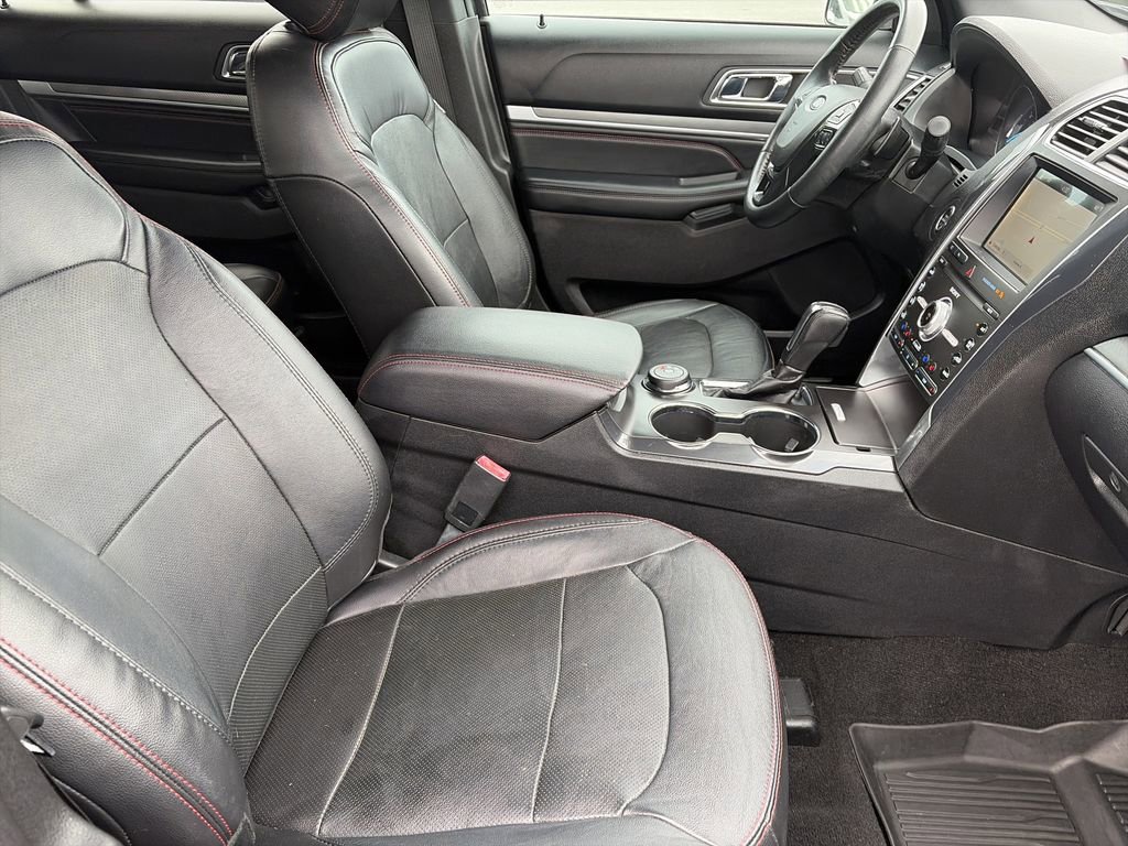 Used 2019 Ford Explorer Sport w/ Equipment Group 401A AWD/4WD image 36