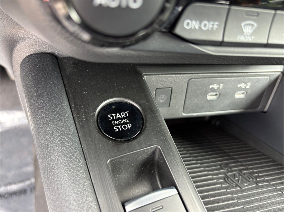 Used 2026 Nissan Kicks SV w/ Cold Weather Package AWD/4WD image 24