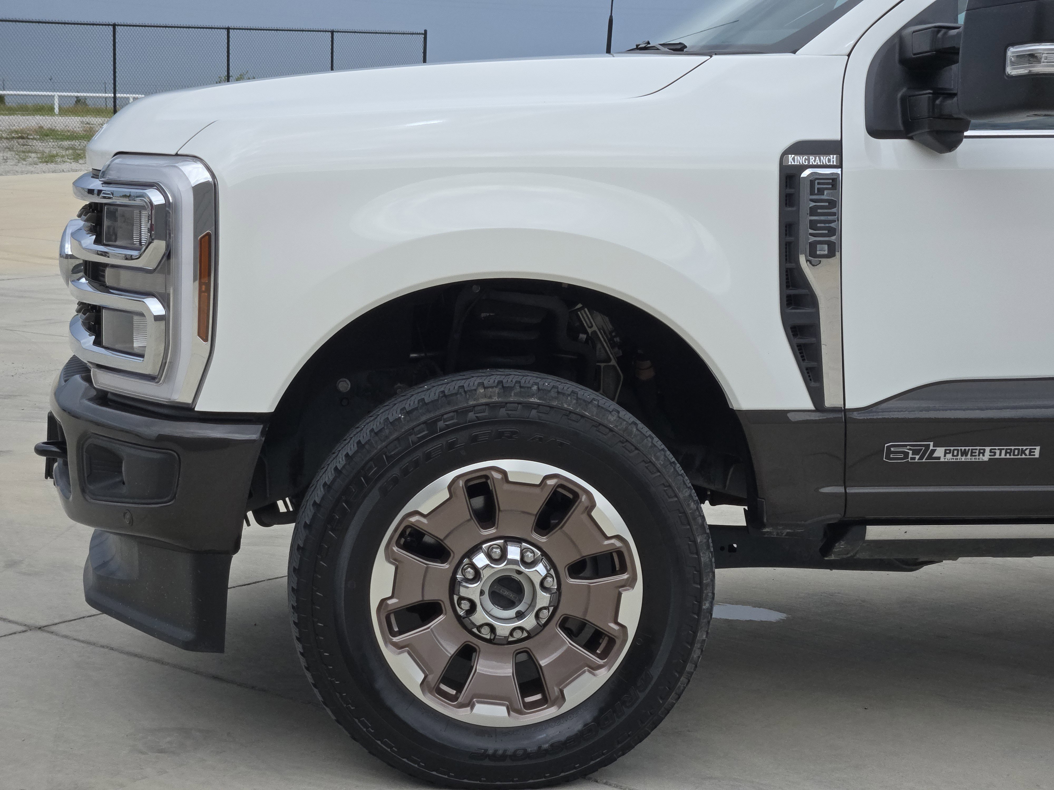 Used 2025 Ford F250 King Ranch w/ FX4 Off-Road Package AWD/4WD image 9