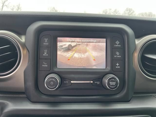 Used 2021 Jeep Wrangler Unlimited Sport AWD/4WD image 18
