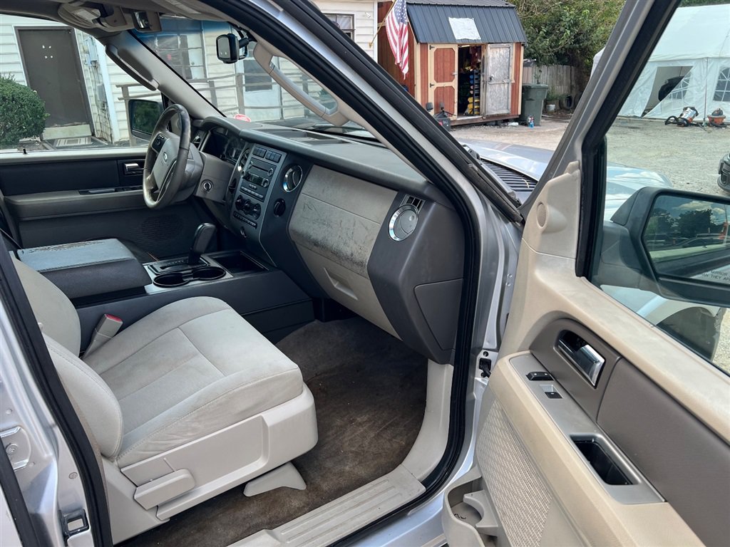 Used 2010 Ford Expedition EL XLT RWD image 13
