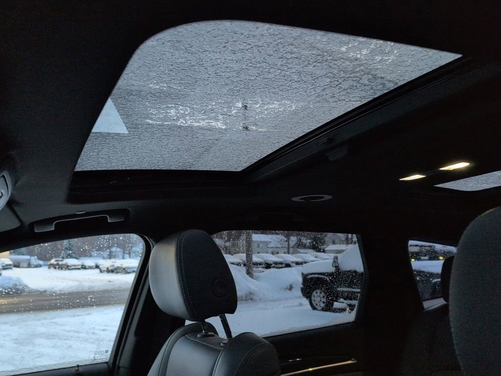 Used 2023 Buick Enclave Essence w/ Experience Buick Package image 13