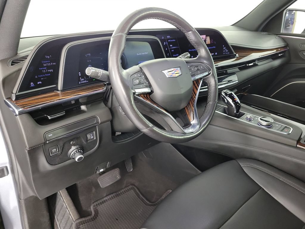 Used 2022 Cadillac Escalade Luxury RWD image 17