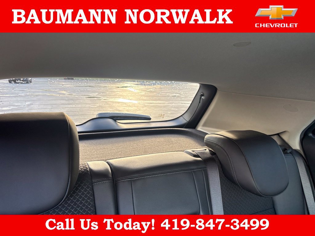 Used 2022 Buick Encore Preferred AWD/4WD image 24