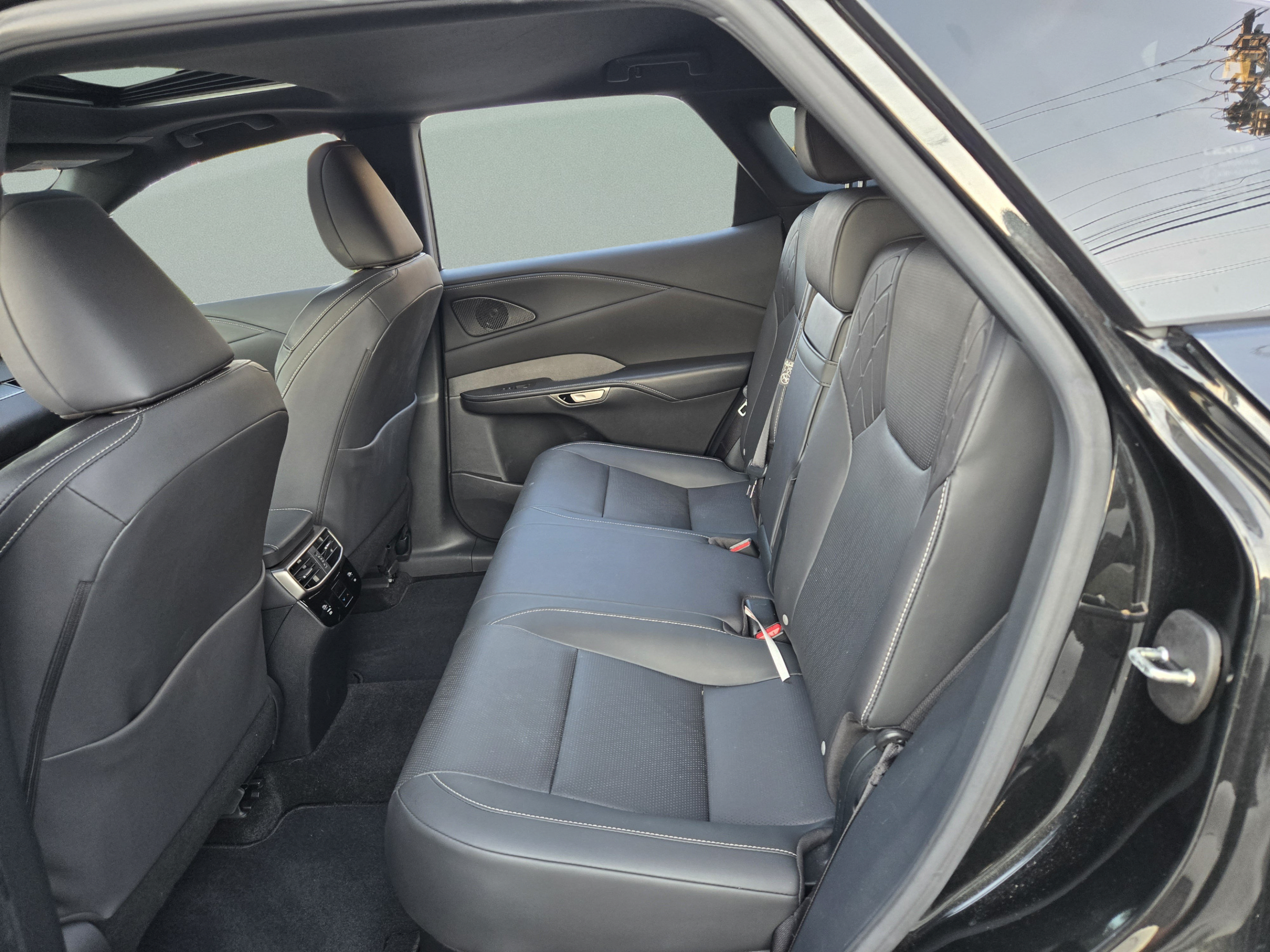 Certified 2025 Lexus RX 350 Premium Plus w/ Accessory Package (Z1) FWD image 19