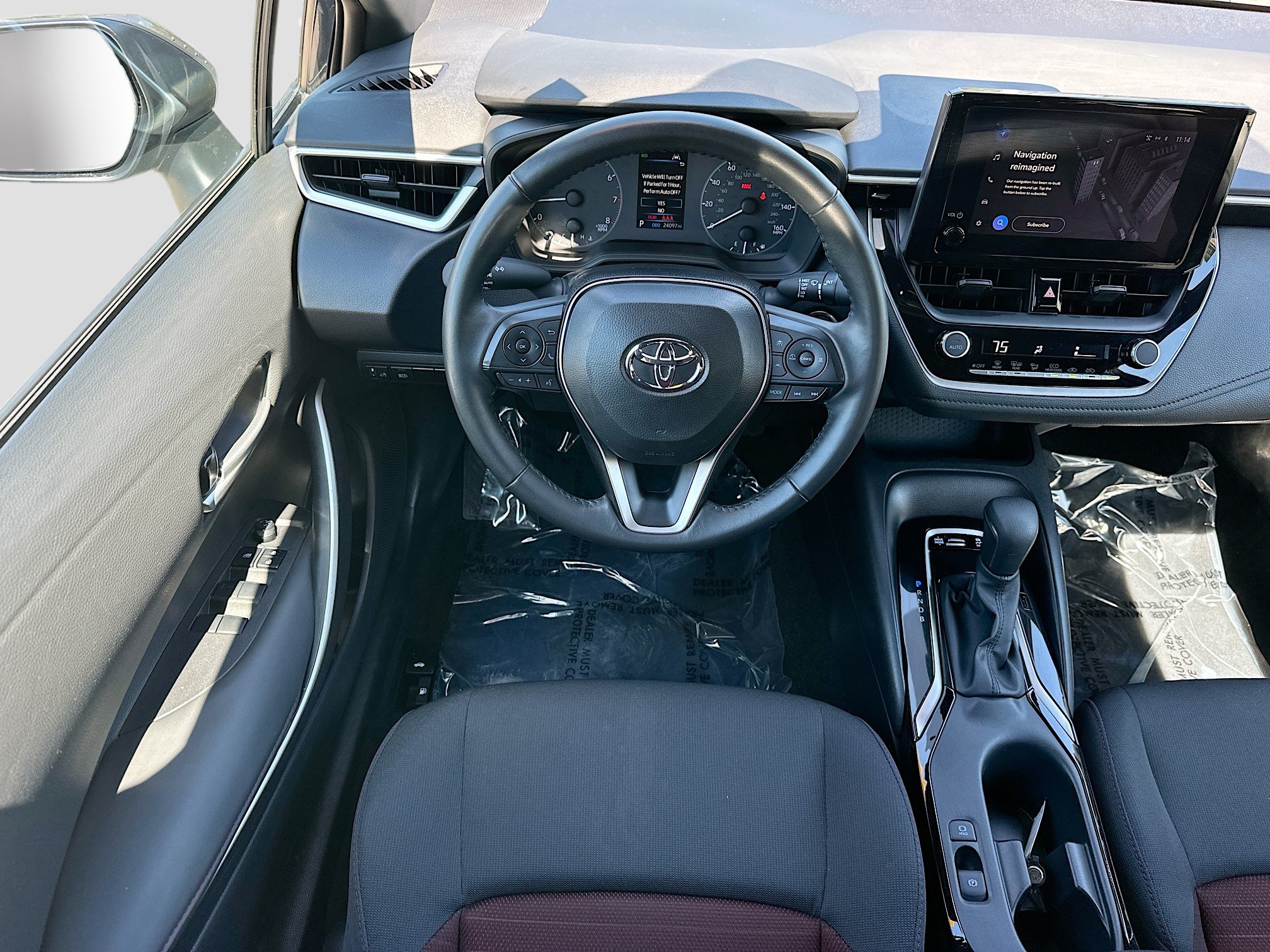 Used 2025 Toyota Corolla SE FWD image 18
