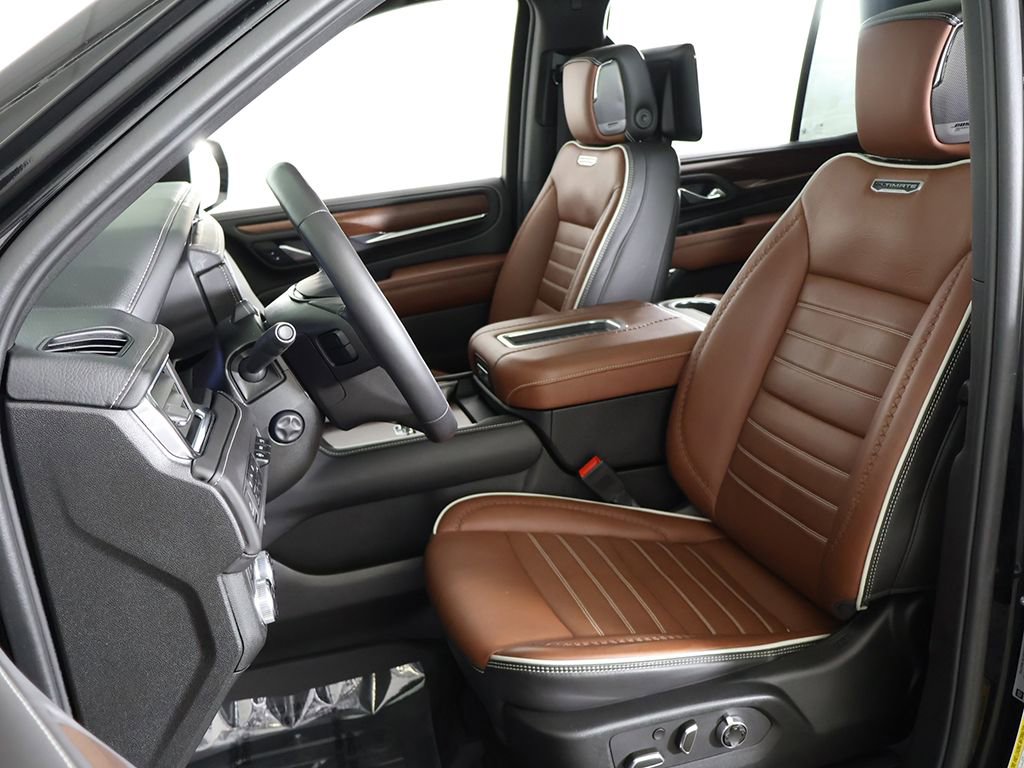 Used 2023 GMC Yukon Denali Ultimate w/ LPO, Floor Liner Package image 39