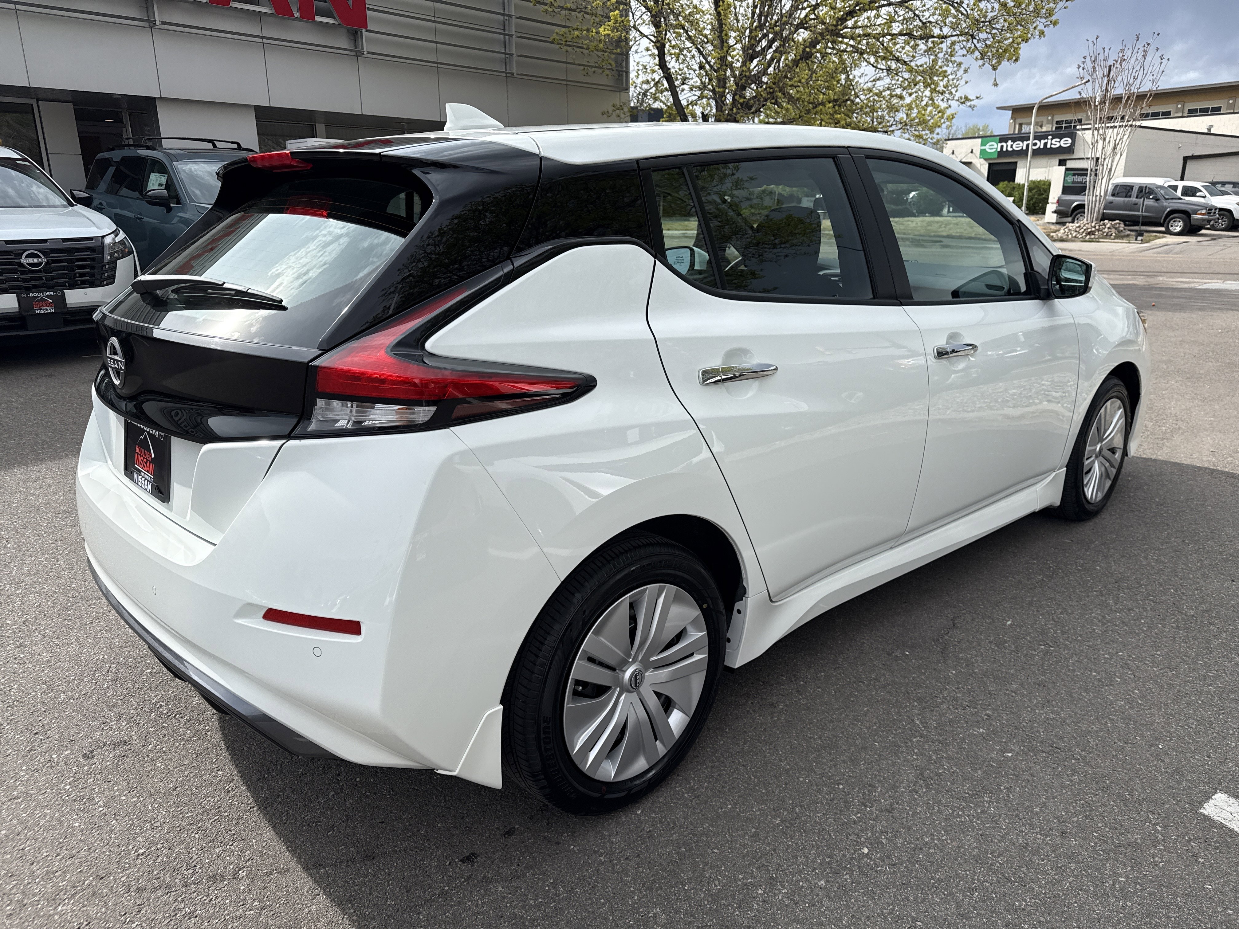 Certified 2024 Nissan Leaf S image 9