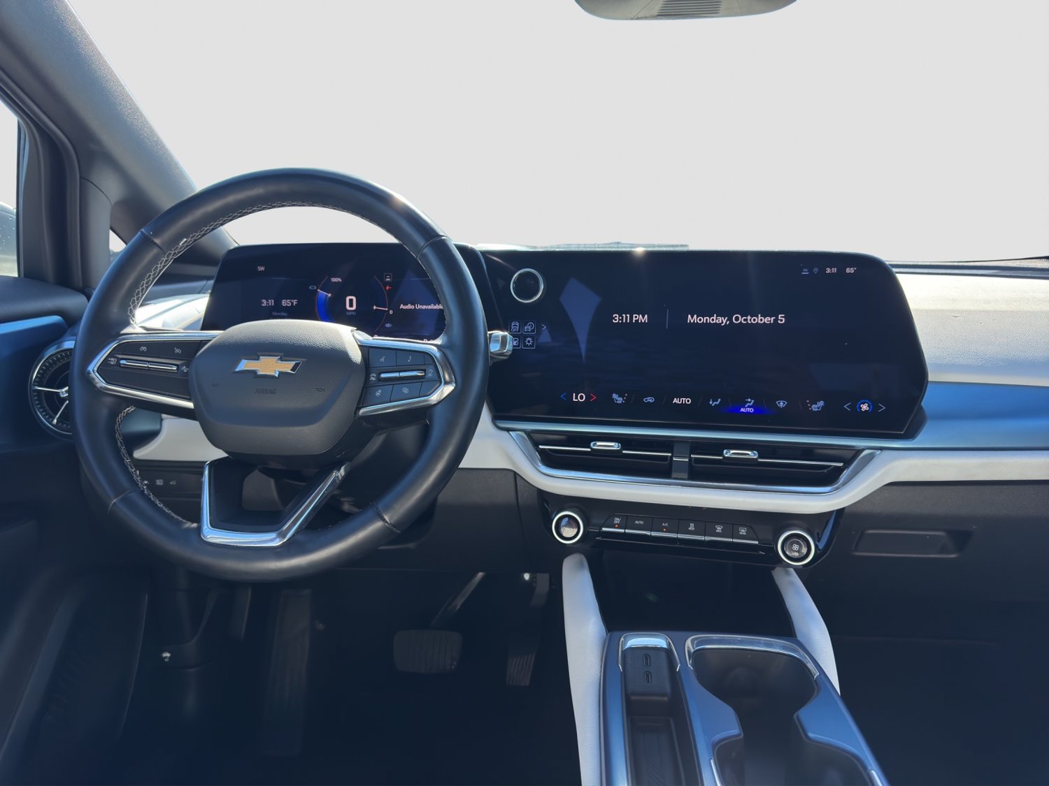 Certified 2024 Chevrolet Equinox EV LT FWD image 14