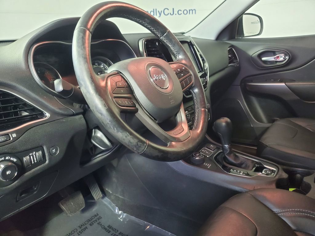 Used 2020 Jeep Cherokee Limited image 16