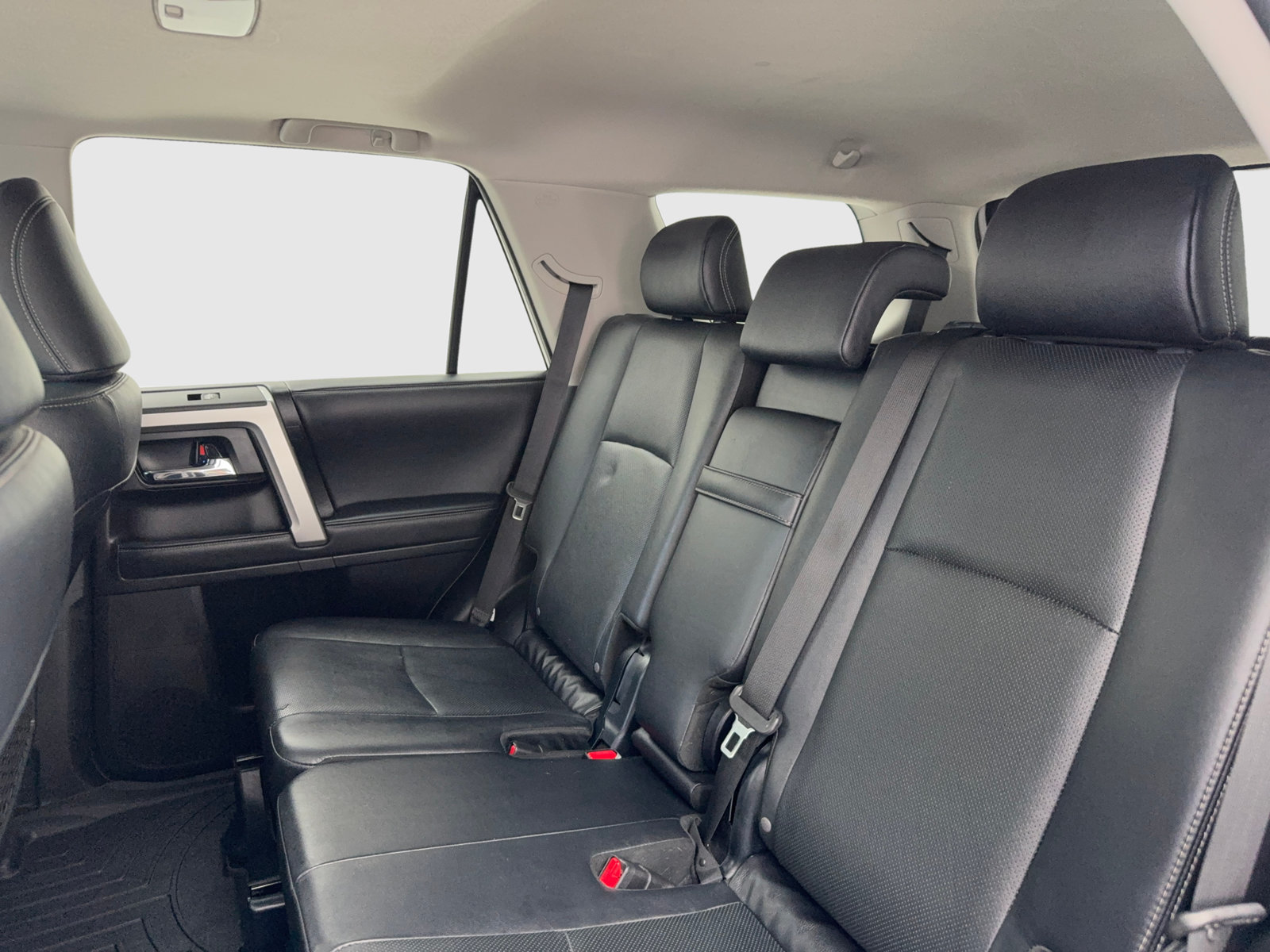 Used 2022 Toyota 4Runner Limited AWD/4WD image 38