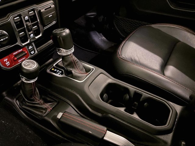 Used 2020 Jeep Gladiator Rubicon AWD/4WD image 16
