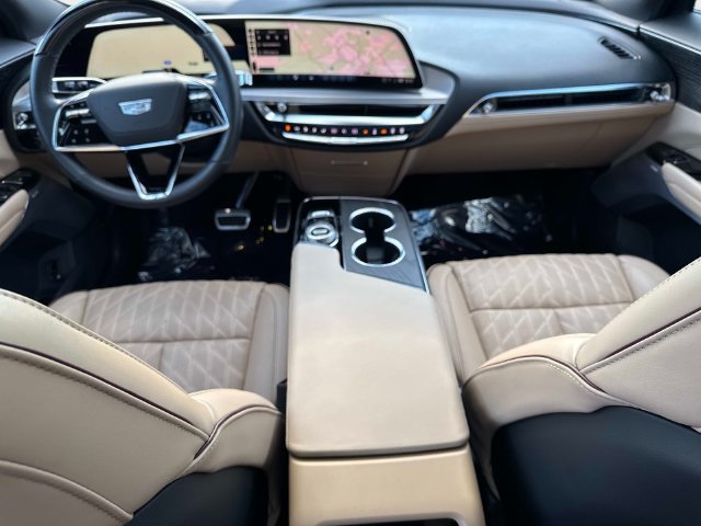 Certified 2026 Cadillac Lyriq Signature Luxury w/ Nappa Leather Package AWD/4WD image 15