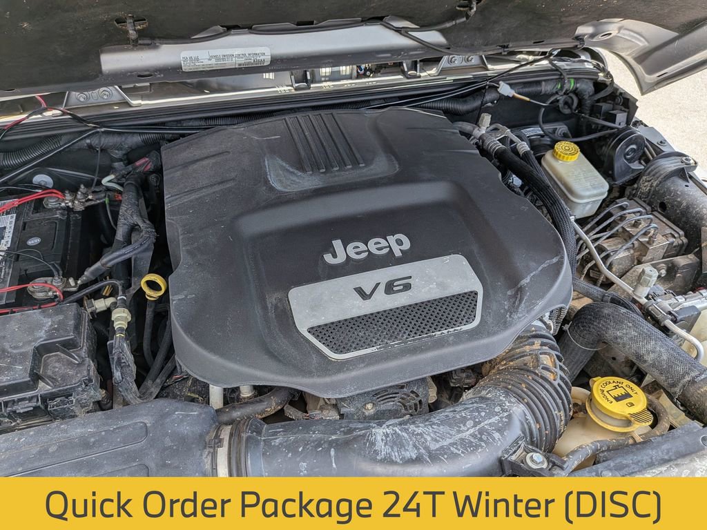 Used 2017 Jeep Wrangler Unlimited Sahara AWD/4WD image 13
