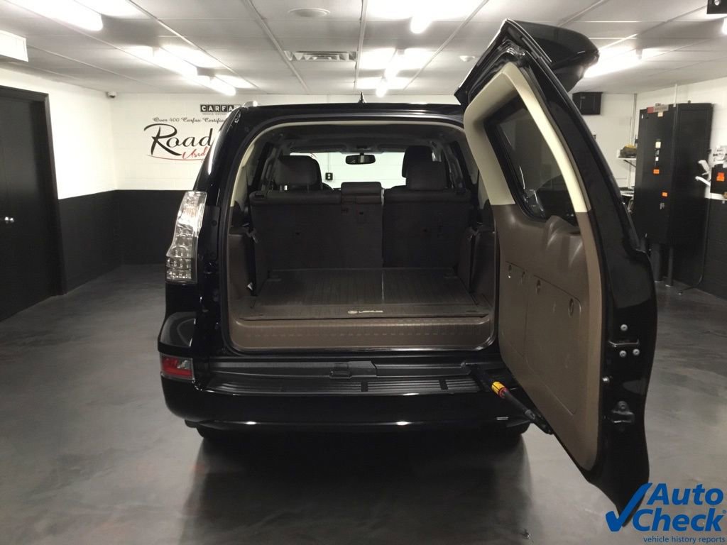 Used 2018 Lexus GX 460 w/ Navigation Package image 12