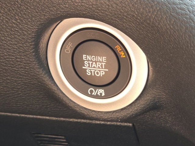 New 2026 Chrysler Pacifica Select image 13