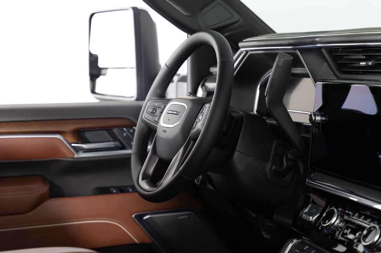 Used 2025 GMC Sierra 3500 Denali Ultimate AWD/4WD image 25