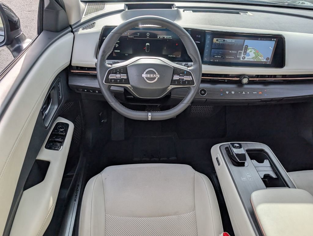 Used 2023 Nissan Ariya AWD image 13